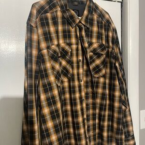 Wrangler long sleeve button down down